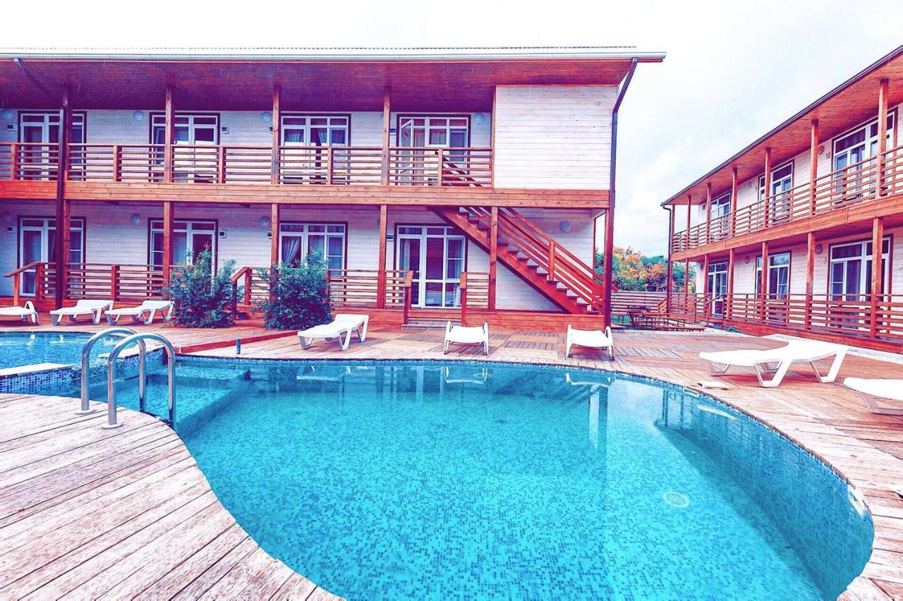 تساندريبش Guest House Amshin المظهر الخارجي الصورة